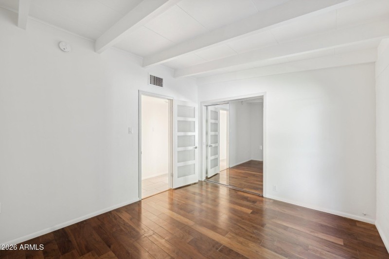 40-web-or-mls-5735-north-11th-st