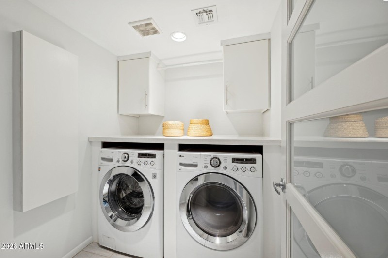 44-web-or-mls-5735-north-11th-st