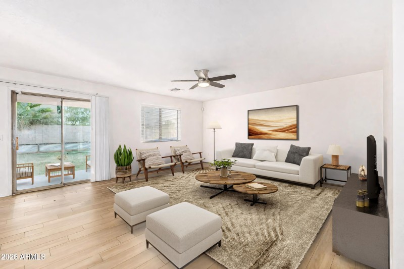 2391 W Allens Peak Dr-living