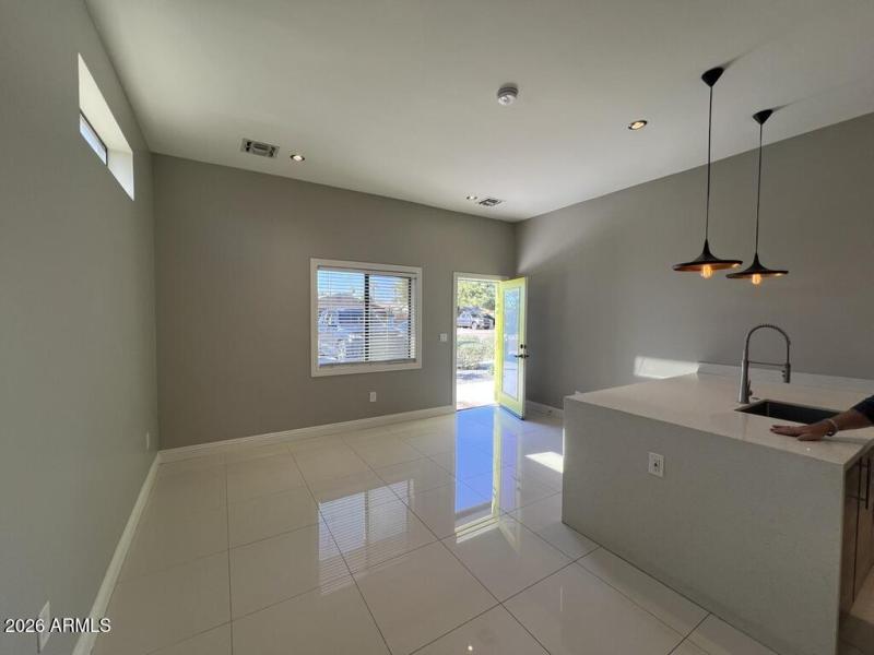 4515 A - Living/Kitchen