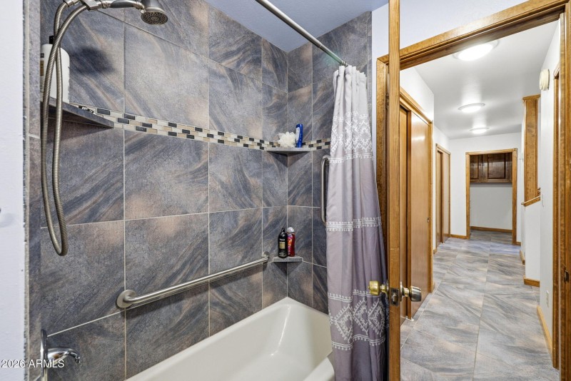 1041WhiteTailDr-ShowLow-AZ-16