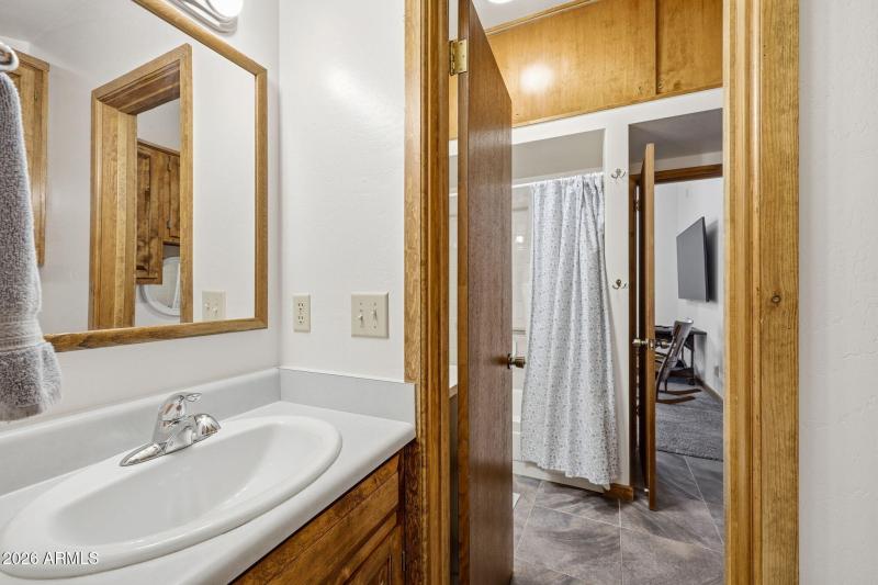 1041WhiteTailDr-ShowLow-AZ-26