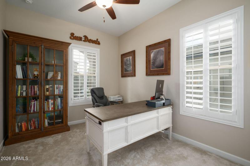 Office/Guest Bedroom 1