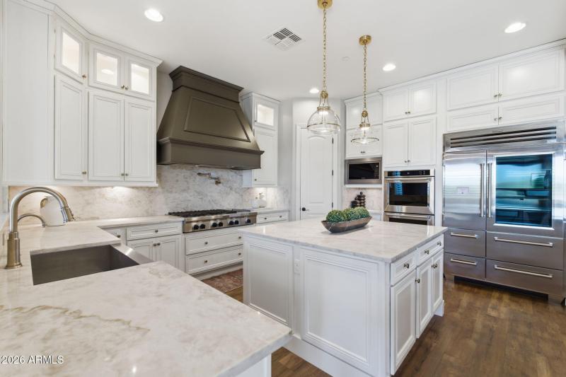 NEW Sub Zero Pro Refridgerator