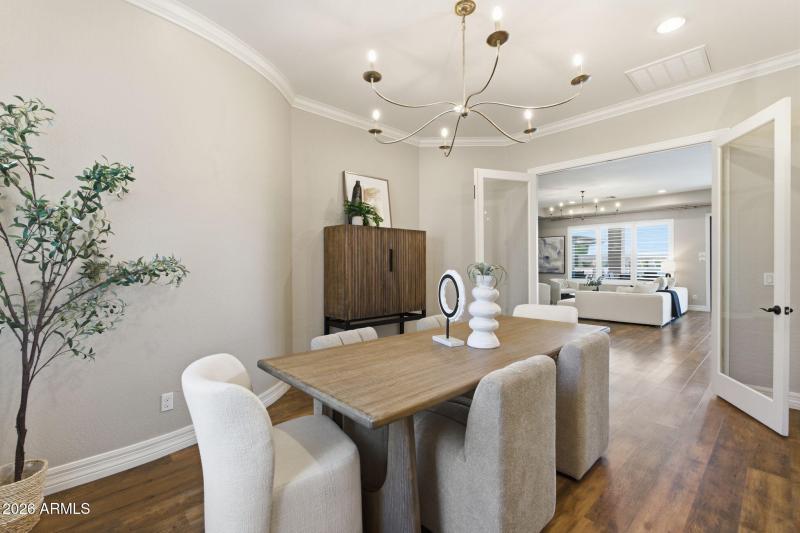 Formal Dining/Flex Space