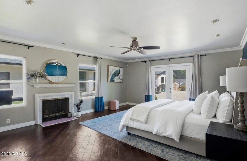 Masterbedroom staged1