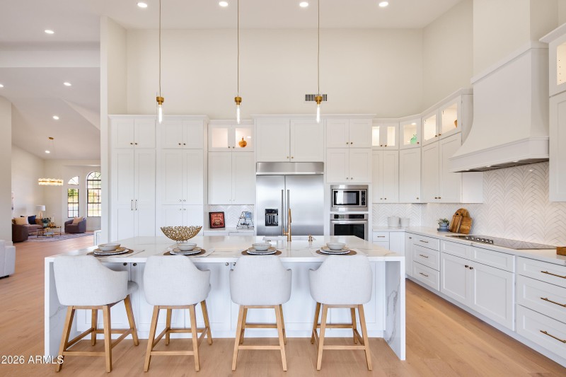 Lots of Cabinet Space