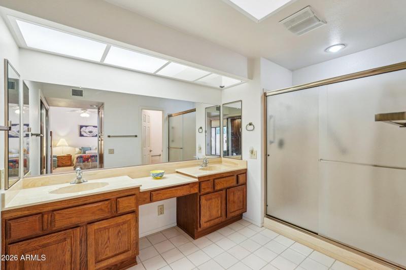 43-web-or-mls-W Springdale Dr-S2302-043