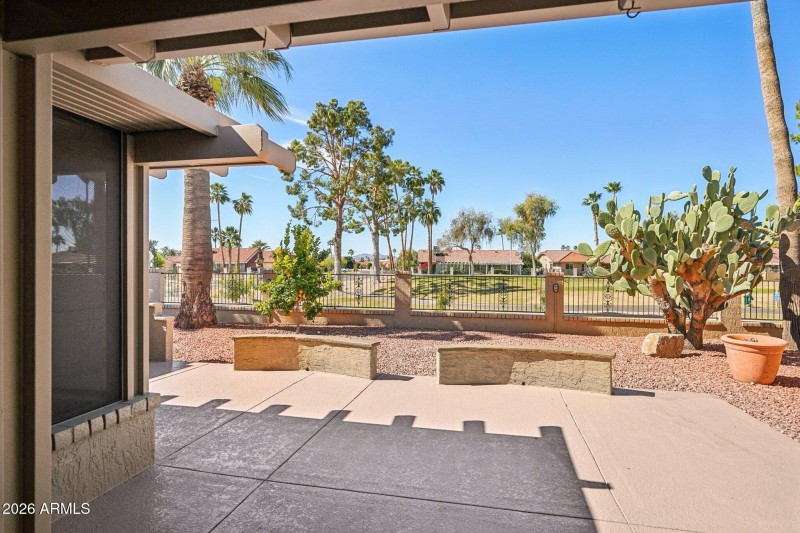 49-web-or-mls-W Springdale Dr-S2302-049