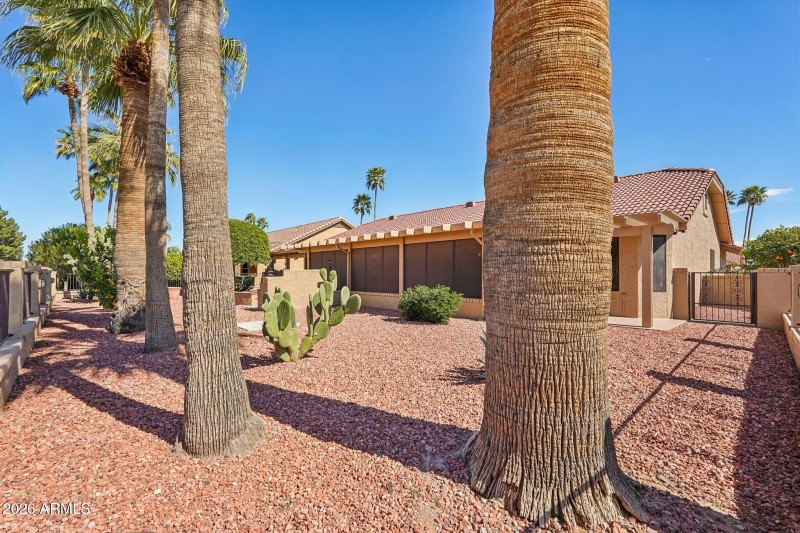 52-web-or-mls-W Springdale Dr-S2302-052