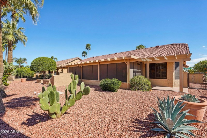 53-web-or-mls-W Springdale Dr-S2302-053