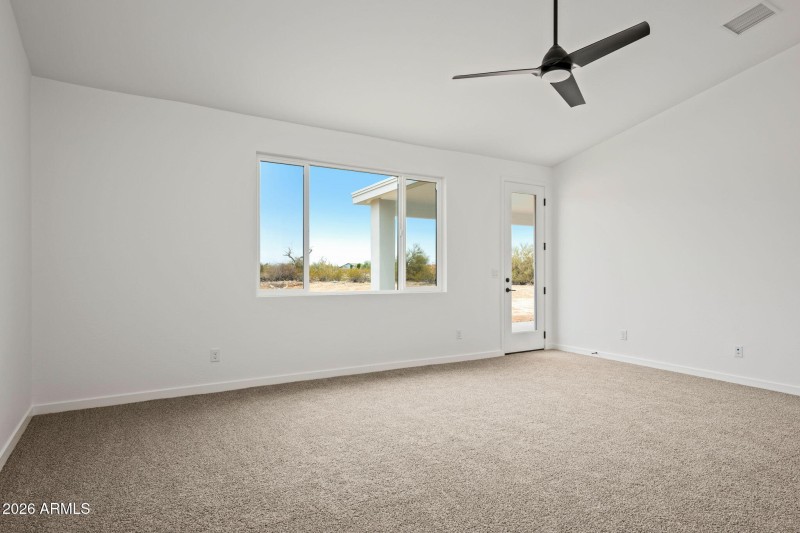 19-web-or-mls-20136-w-hazelwood-st