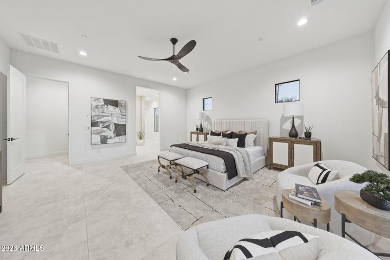 B (16) Model Owner's Suite