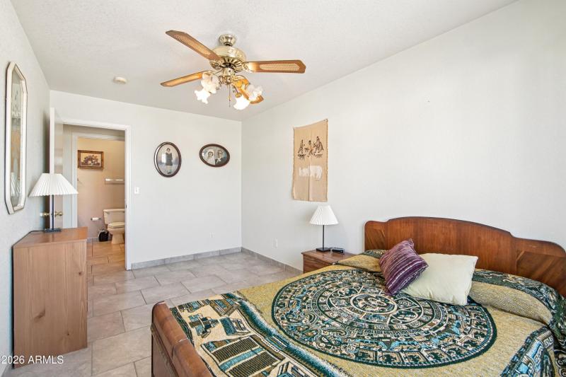 21-print-S Ash Ln-S2302-021