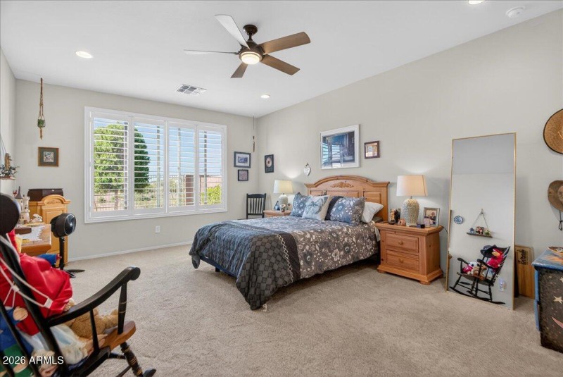 19-25466 N 163rd Dr_RedHogMedia