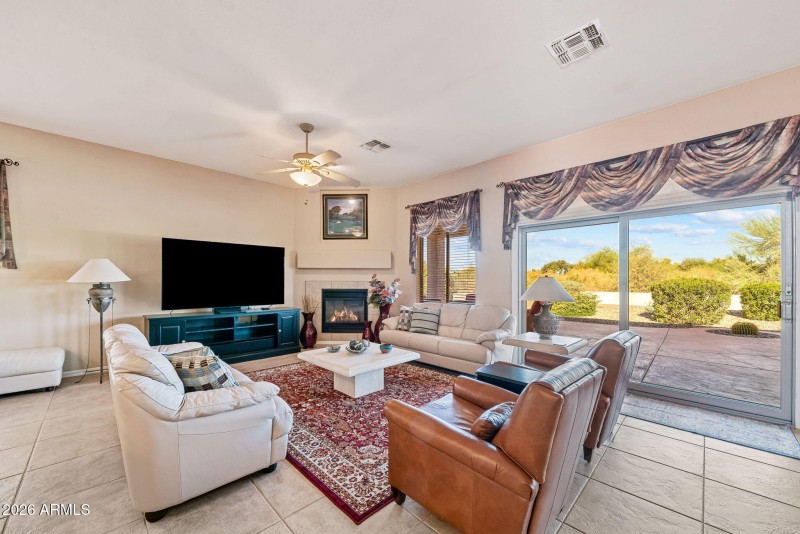 14-web-or-mls-4532 E Apricot Ln, Gilbert