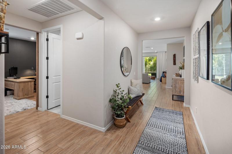 5-web-or-mls-D46A0490