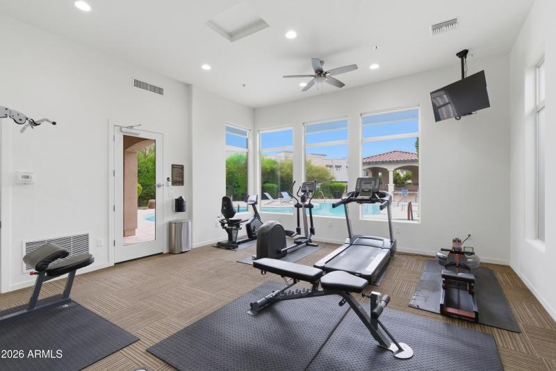 COMMUNITY FITNESS CENTER