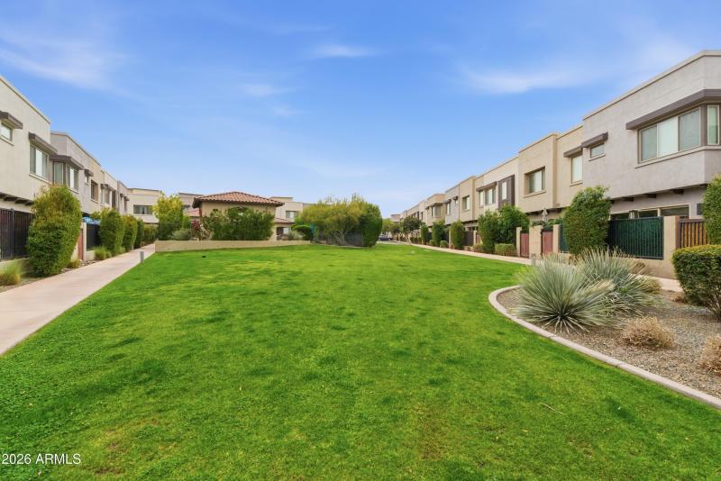 COMMUNITY WALKING PATH