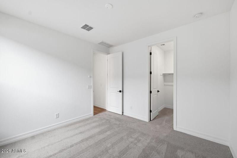 hj-az-phoenix-asante-passage-yellowstone