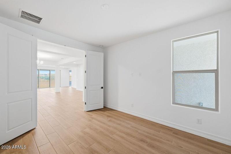 hj-az-phoenix-asante-passage-yellowstone