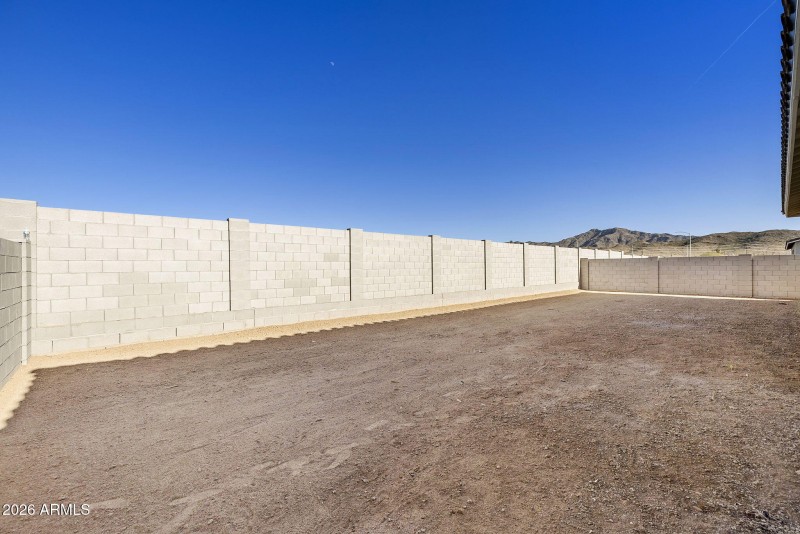 LARGE BACK YARD WITH MOUNTAIN VIEWS
