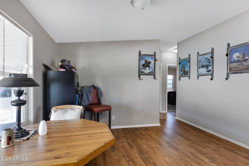 2200 N Delaware Dr-10