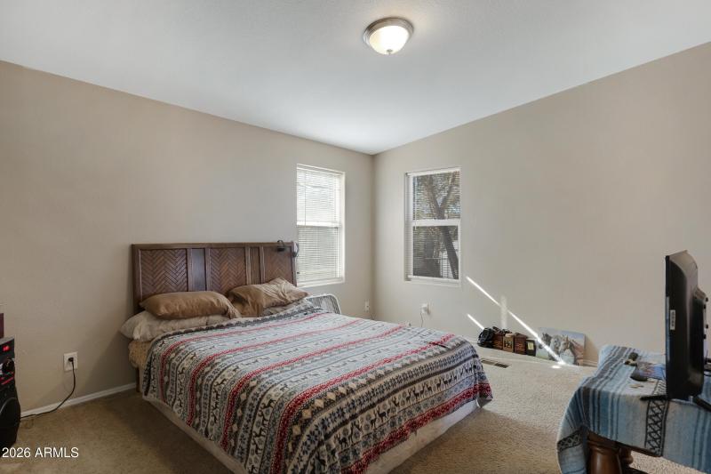 2200 N Delaware Dr-18