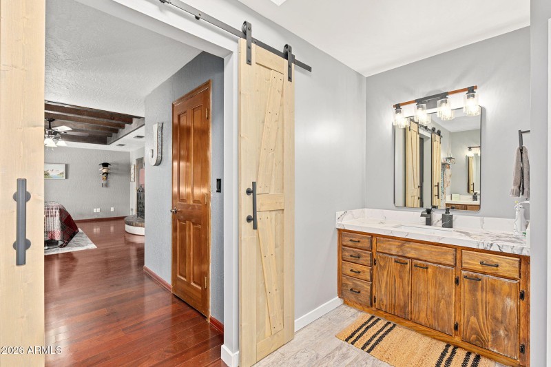 1825 E Elmwood St - 31