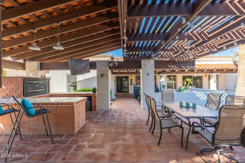 1825 E Elmwood St - 44