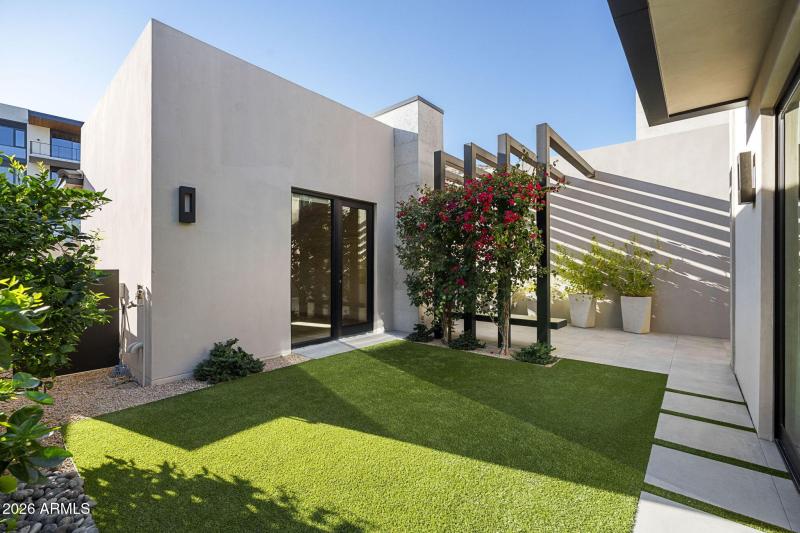 6-web-or-mls-4863-ascent-dr