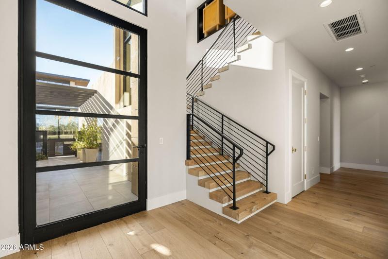 9-web-or-mls-4863-ascent-dr