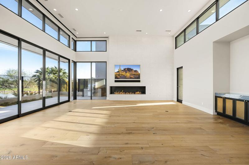 11-web-or-mls-4863-ascent-dr