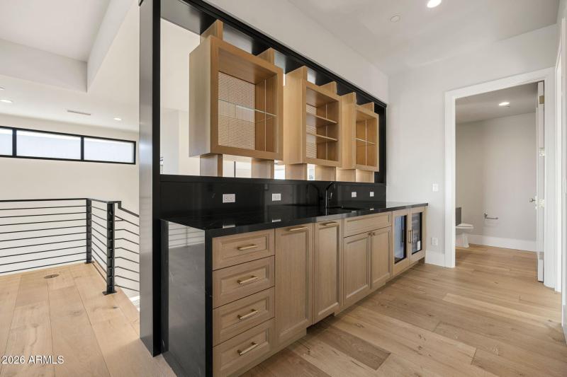 32-web-or-mls-4863-ascent-dr