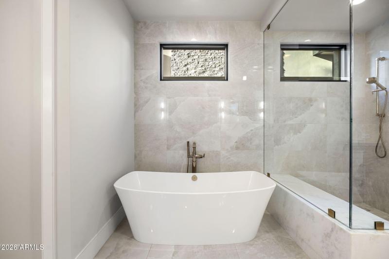 47-web-or-mls-4863-ascent-dr