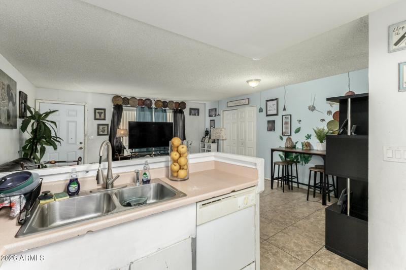 30 - Unit 2 - Kitchen