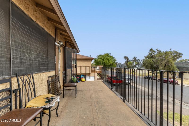 58 - Unit 3 & 4 - Shared Balcony