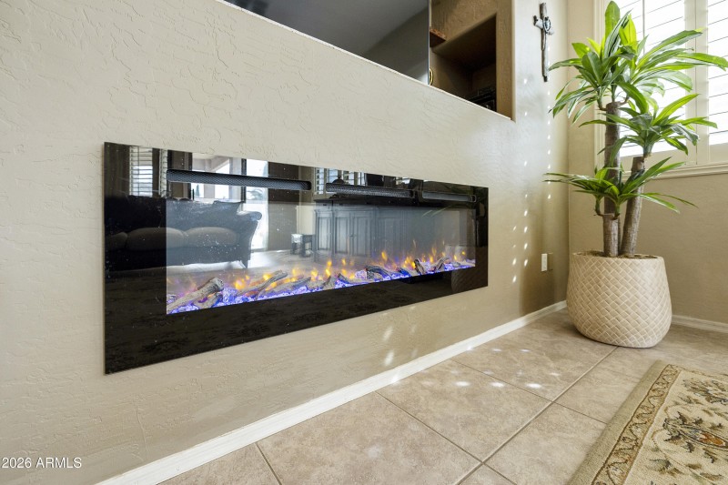 Electric fireplace