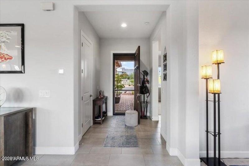 5373 AUTUMN LEAF FRONT ENTRY