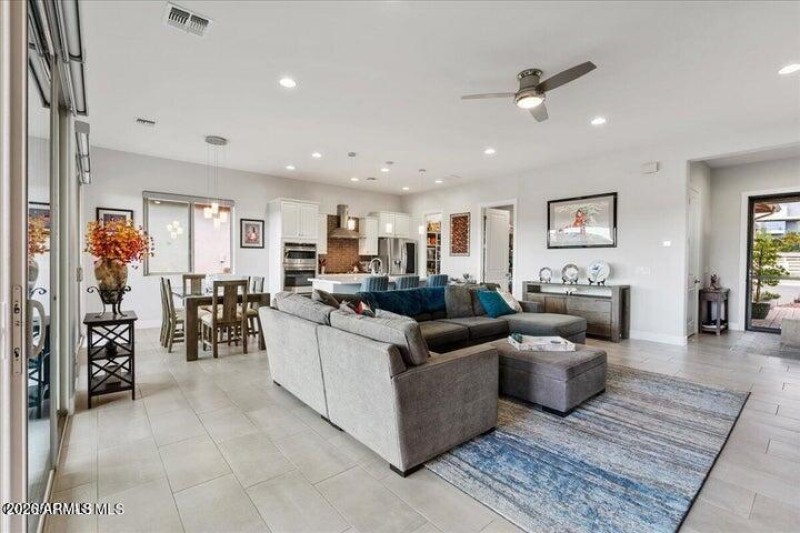 5373 AUTUMN LEAF GREAT ROOM 2