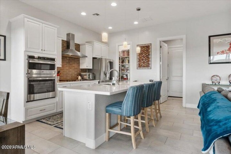 5373 AUTUMN LEAF KITCHEN 2