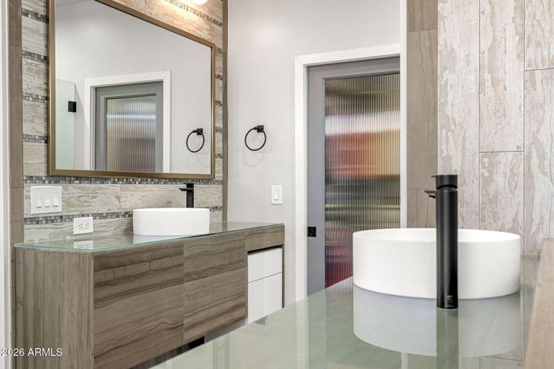 Separated Dual Vanities