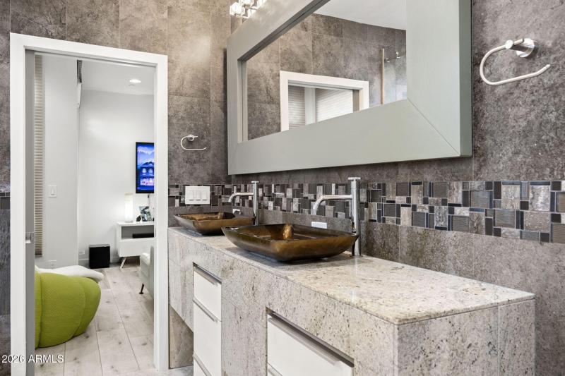 Ensuite Guest Bathroom