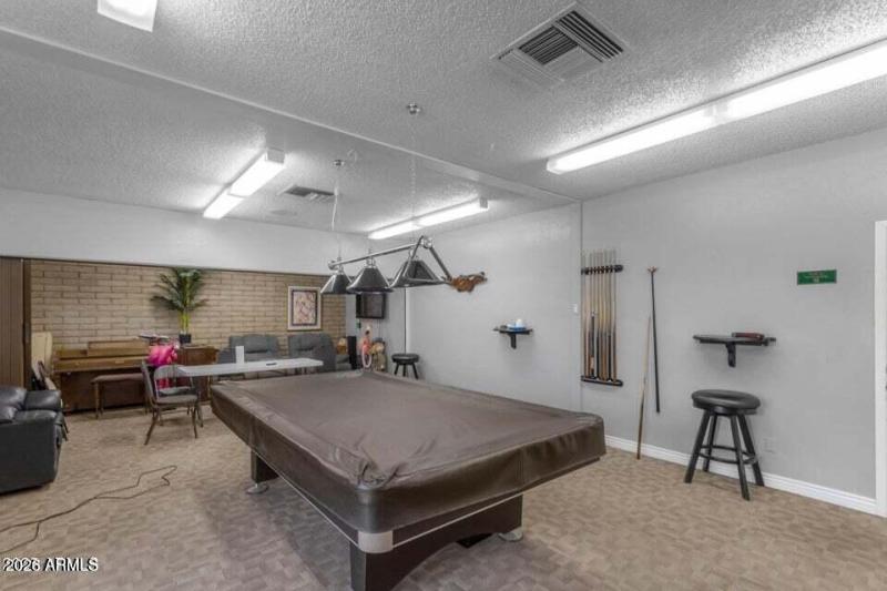 Highlands At Brentwood billards room