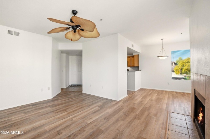 4925 E Desert Cove_235