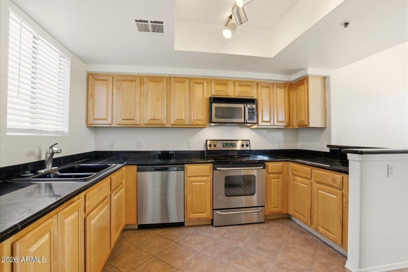 4925 E Desert Cove_235