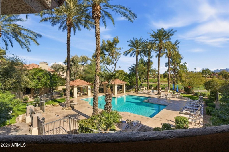 4925 E Desert Cove_235