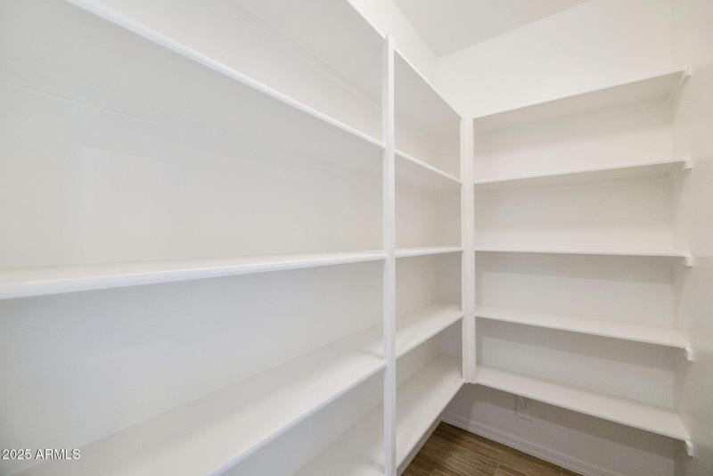 WALK-IN PANTRY