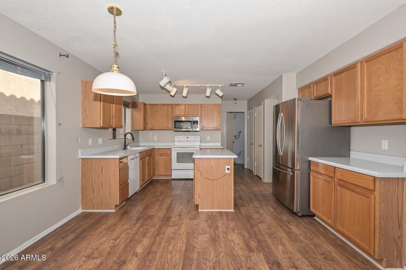 Breakfast Room-Kitchen