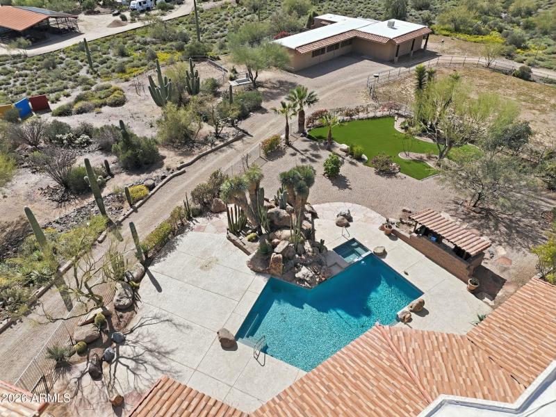 6601 E Willow Springs Ln N